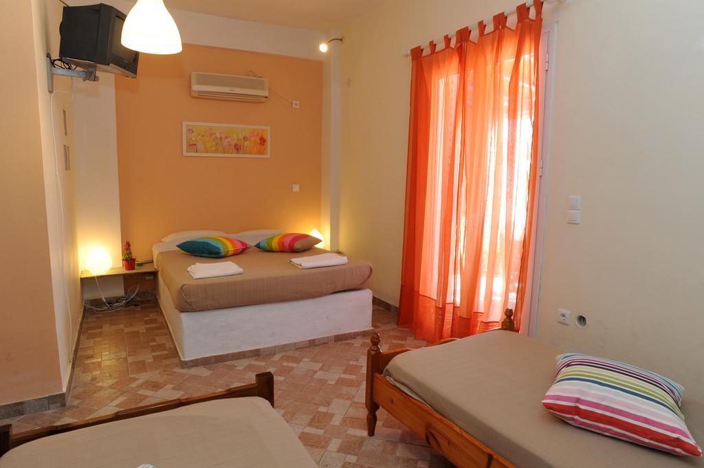 Pansion Andreas Apartamento Tínos Quarto foto