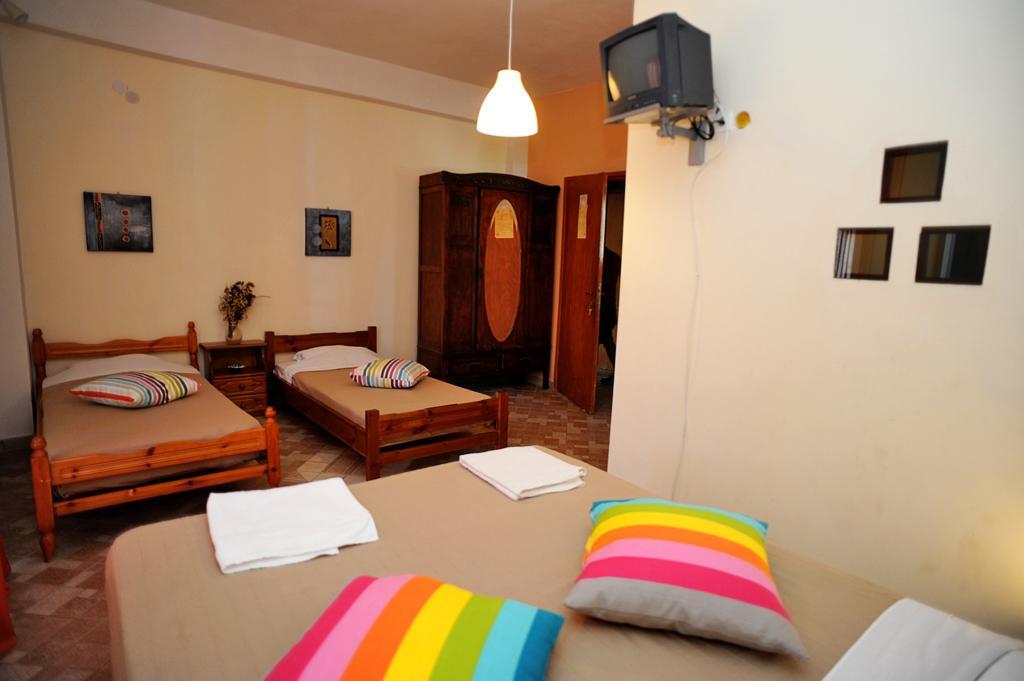 Pansion Andreas Apartamento Tínos Quarto foto