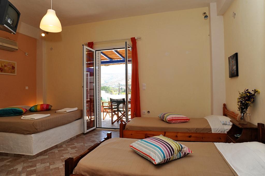 Pansion Andreas Apartamento Tínos Quarto foto