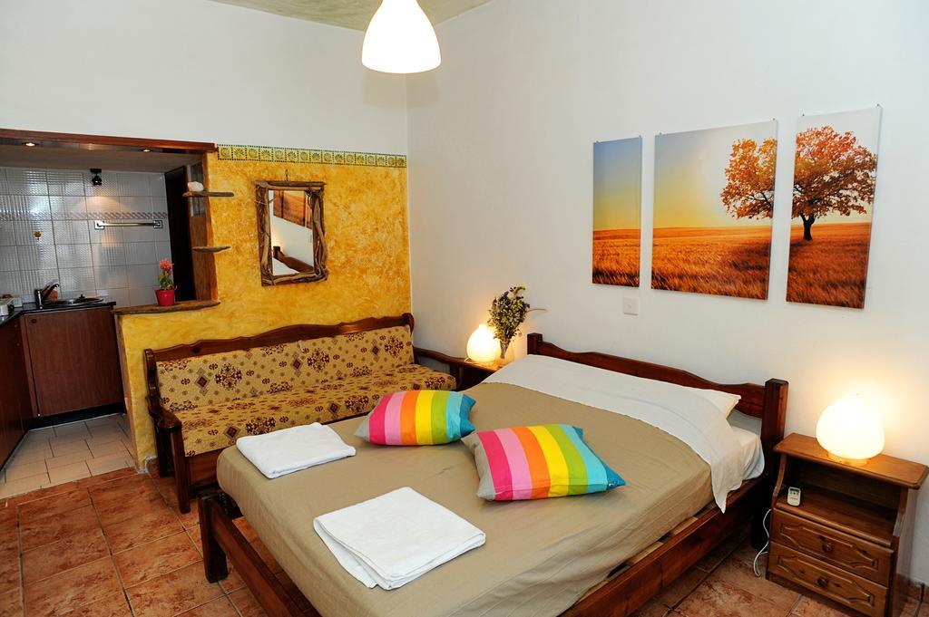 Pansion Andreas Apartamento Tínos Quarto foto