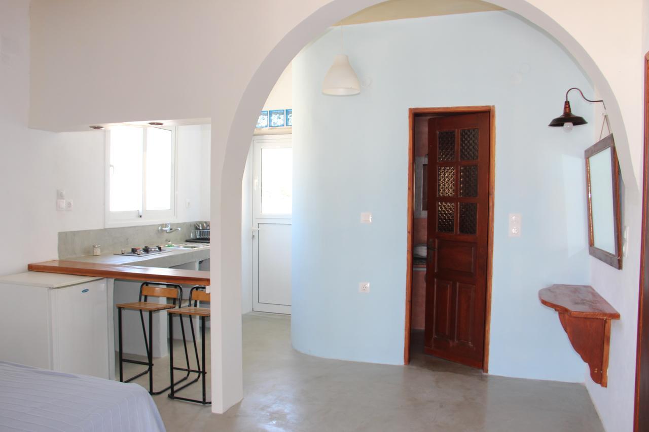 Pansion Andreas Apartamento Tínos Exterior foto